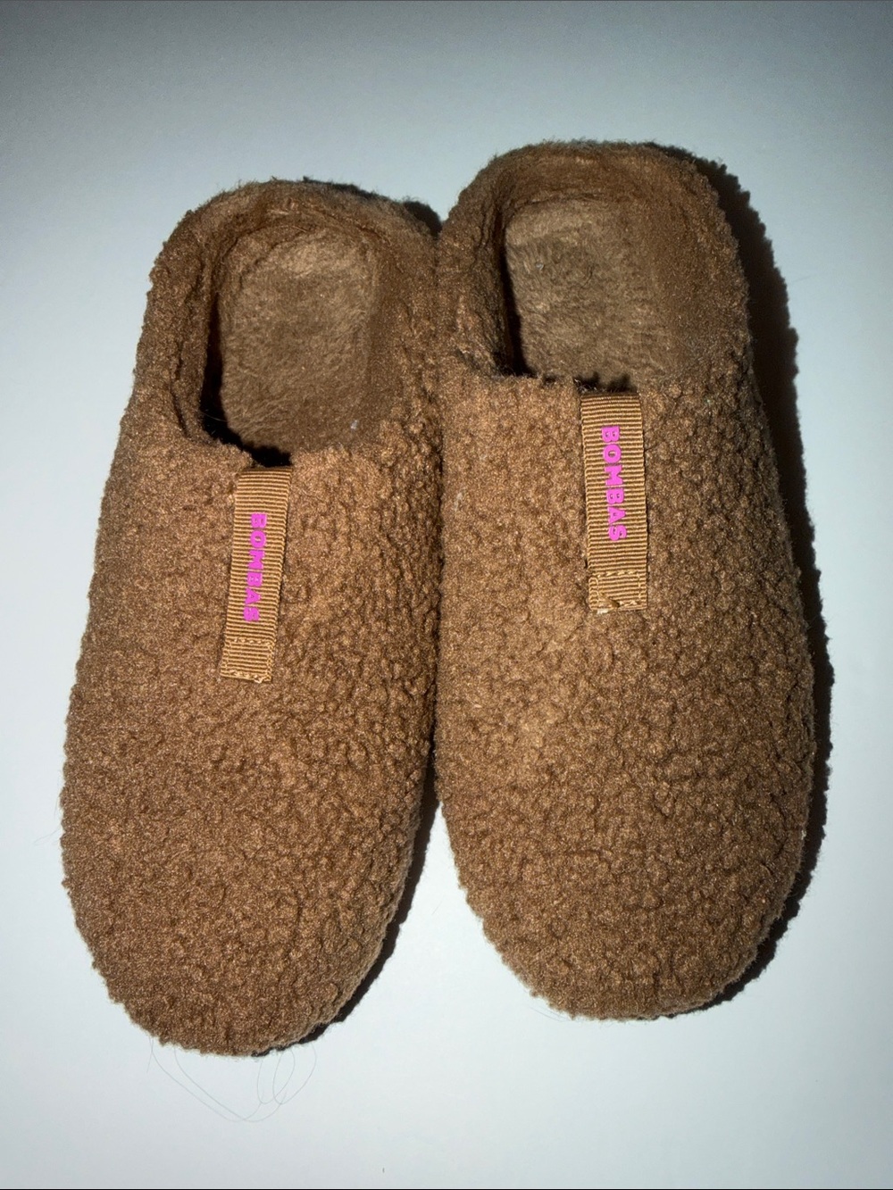 Bombas womenโs Sunday slippers